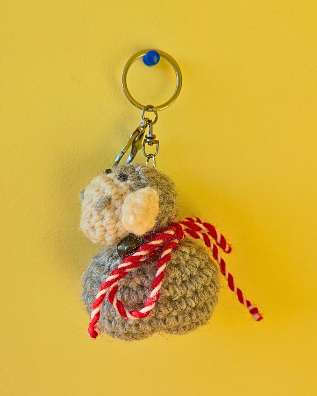 Мартеница-ключодържател Овчица