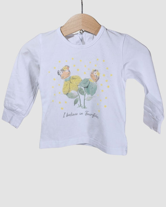 Бяла блузка с дълъг ръкав и принт